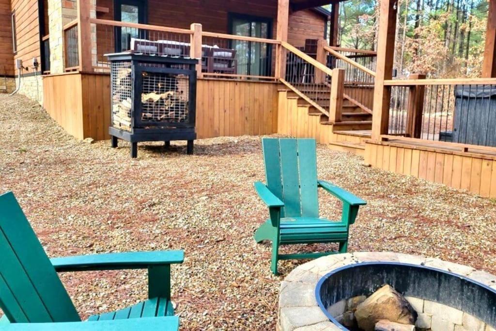 The Blaylock Cabin, 2 King, Hot Tub, Pet Friendly! Broken Bow Exteriör bild