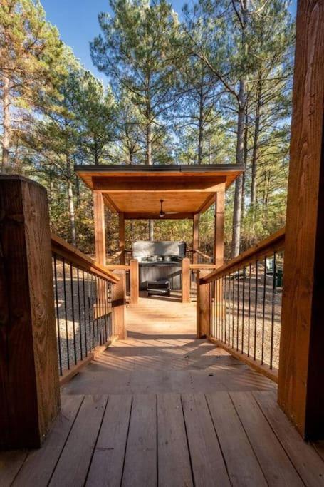 The Blaylock Cabin, 2 King, Hot Tub, Pet Friendly! Broken Bow Exteriör bild