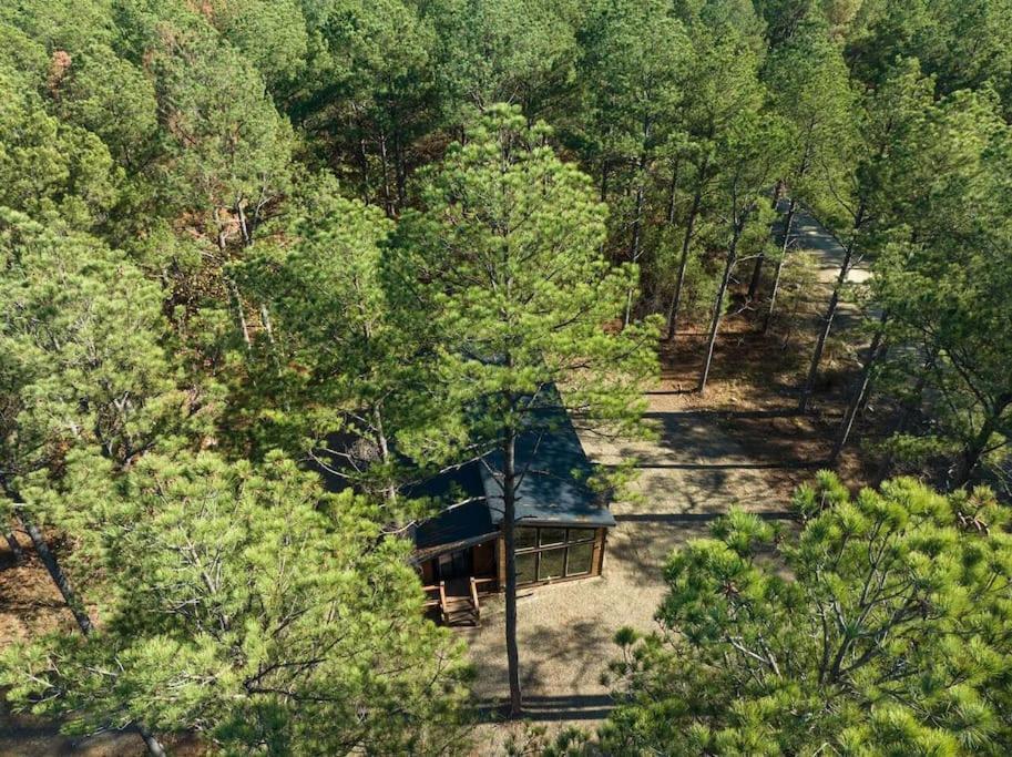 The Blaylock Cabin, 2 King, Hot Tub, Pet Friendly! Broken Bow Exteriör bild